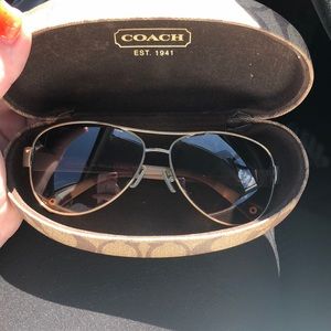 My lowest price‼️Coach sunglasses with case
